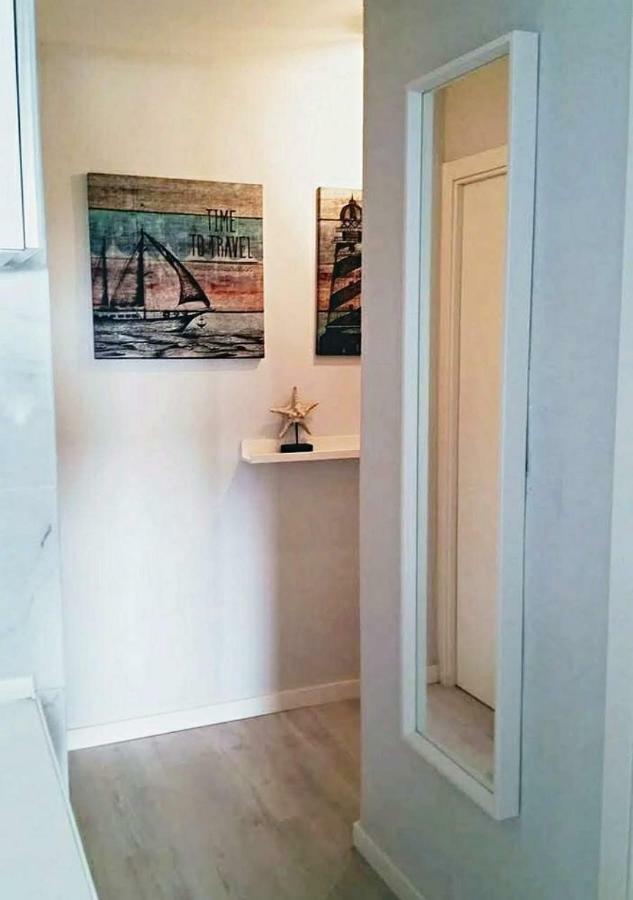 Apartamentos Stil Mar Anna - L'Escala Stil Mar ภายนอก รูปภาพ